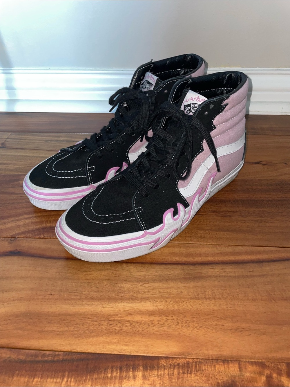 Vans Sk8-Hi Flame Black Pink High Top Sneakers Women’s Size 10